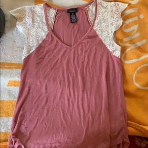 A short sleeve cute rue 21 shirt